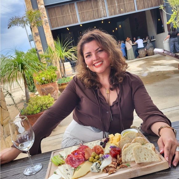 Meet your Posher, Perla - Picture 3 of 4